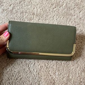 Leather wallet with gold trim